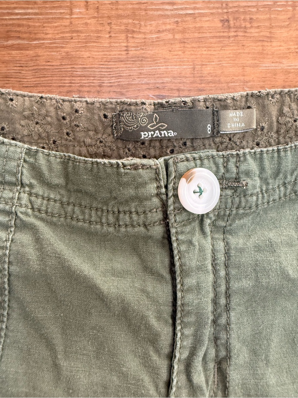 prAna Women's Olive Green Utility Cargo Hiking Shorts Tie Belt Outdoor Size 8 - Picture 6 of 9